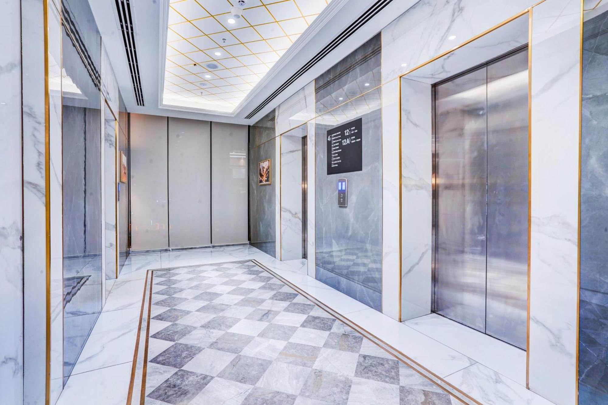 Sunday Hotels And Residences Gurgaon Exterior foto